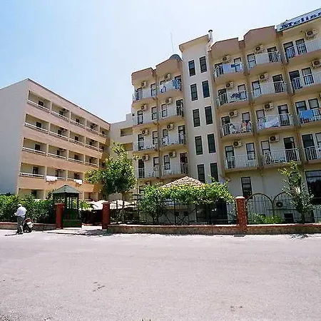 Kleopatra Melissa אלאניה
