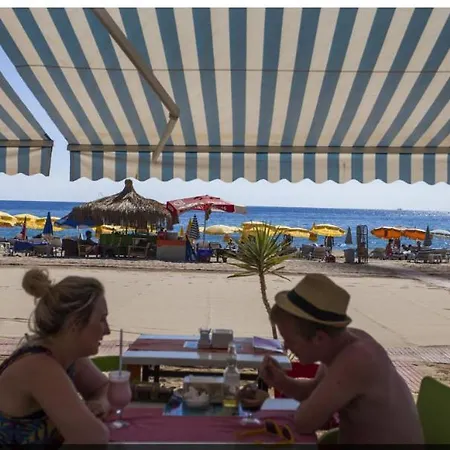 Kleopatra Melissa 3*