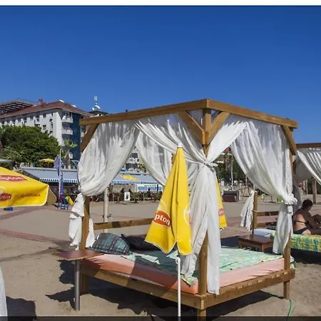 Kleopatra Melissa 3*