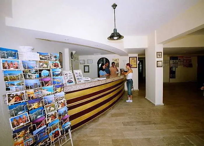 Kleopatra Melissa Αλάνια